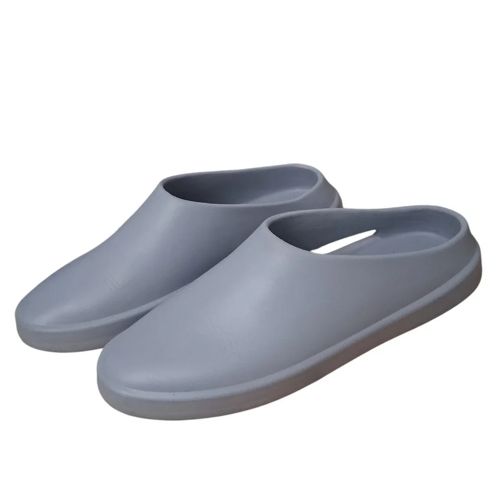 Saint Morta Slip-On Comfort Mens size 11 Grey‎ Summer Beachy Pool Side Slippers